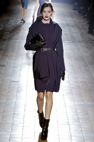 Look 37
